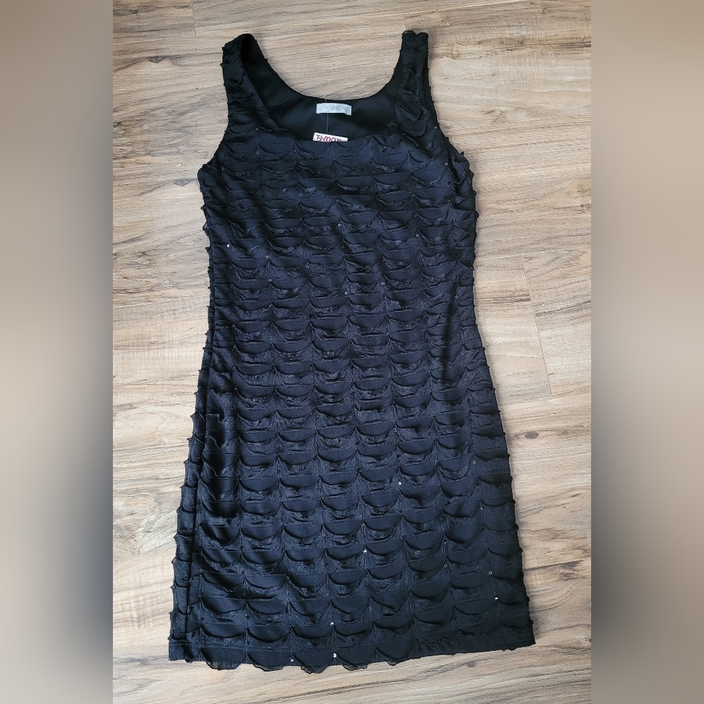 Issi New Junior Size M Dress